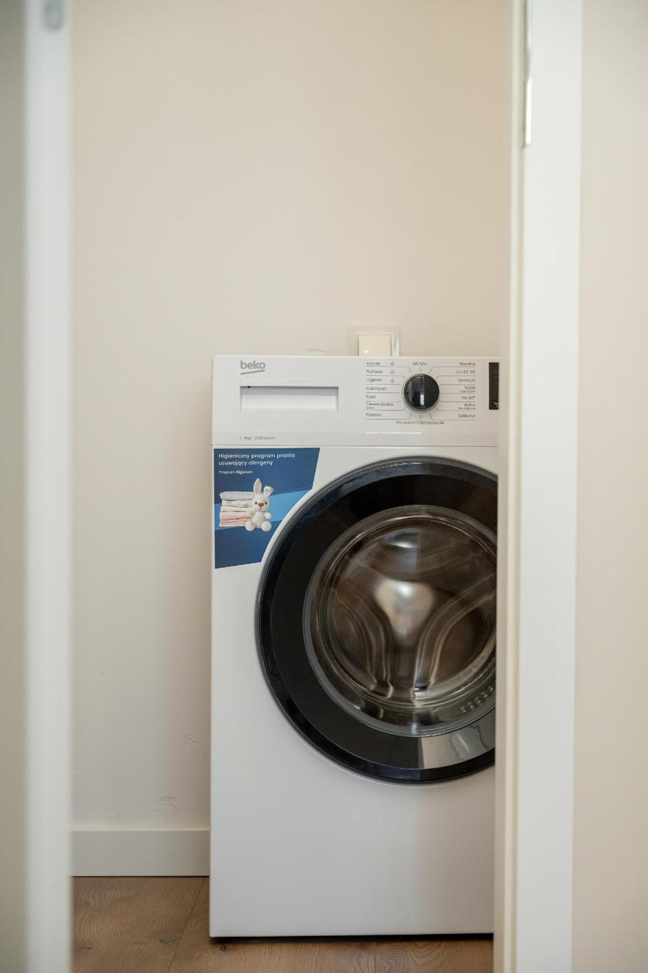 Piekny Apartament Wichrowa - 2 Sypialnie Free Garage Wroclaw By Noclegi Renters ภายนอก รูปภาพ